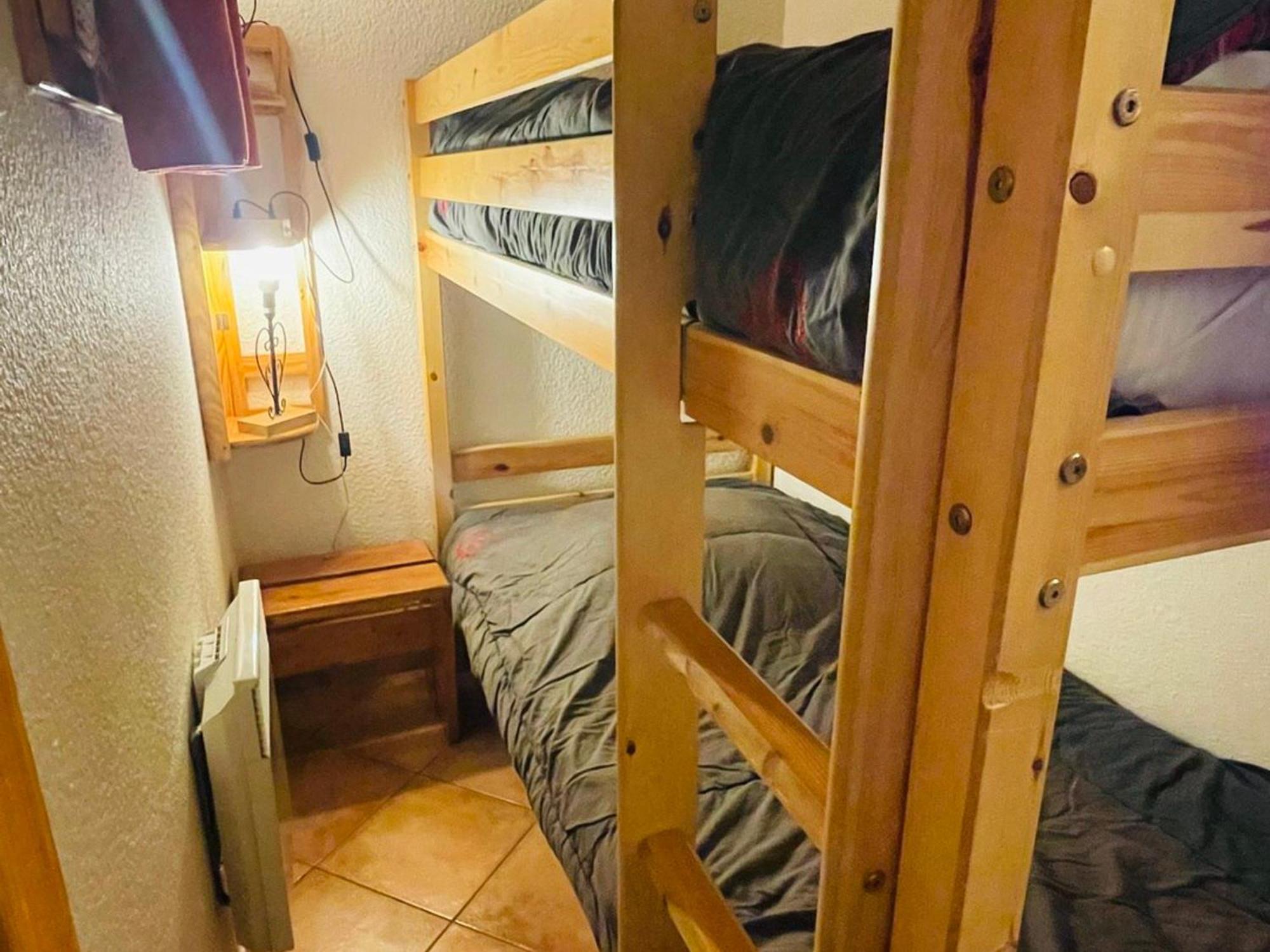 Apartment 4 Pers A Meribel-mottaret, Pieds Des Pistes, Terrasse Et Tv - Fr-1-411-924 Les Allues